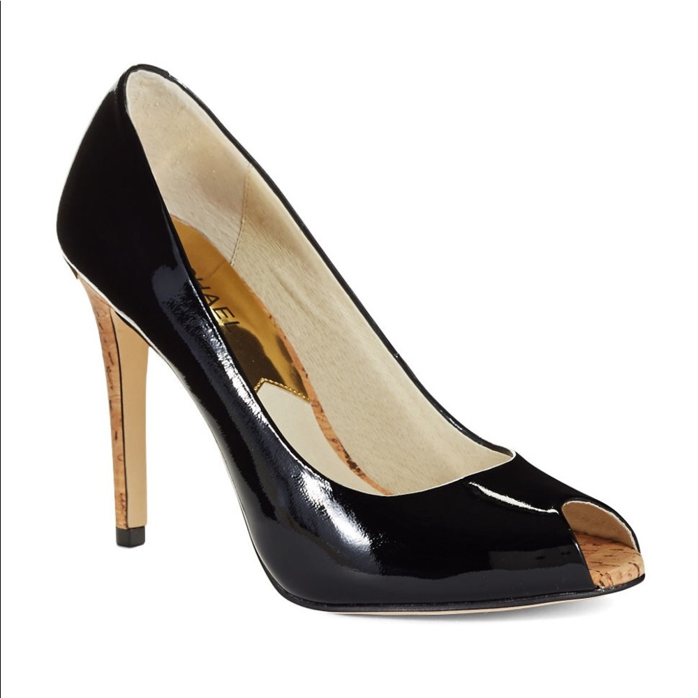 Micheal Kors Keegan black patent leather heels